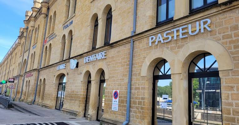 Façade extérieure du Centre Dentaire Pasteur